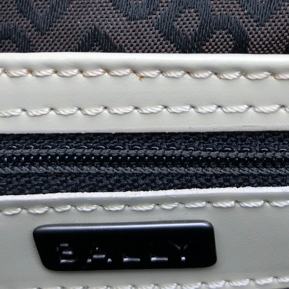 Bally Beige Canvas & Leather Shoulder Bag - Picture 7 of 8